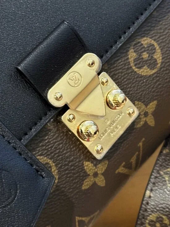 Luxury Top Handle Messenger Bag with Strap - Picture 8 of 9